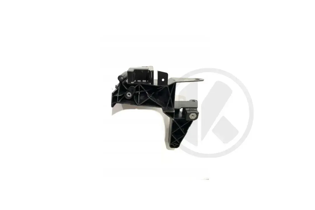 SUPPORT BRACKET fixed on A1776208000 C